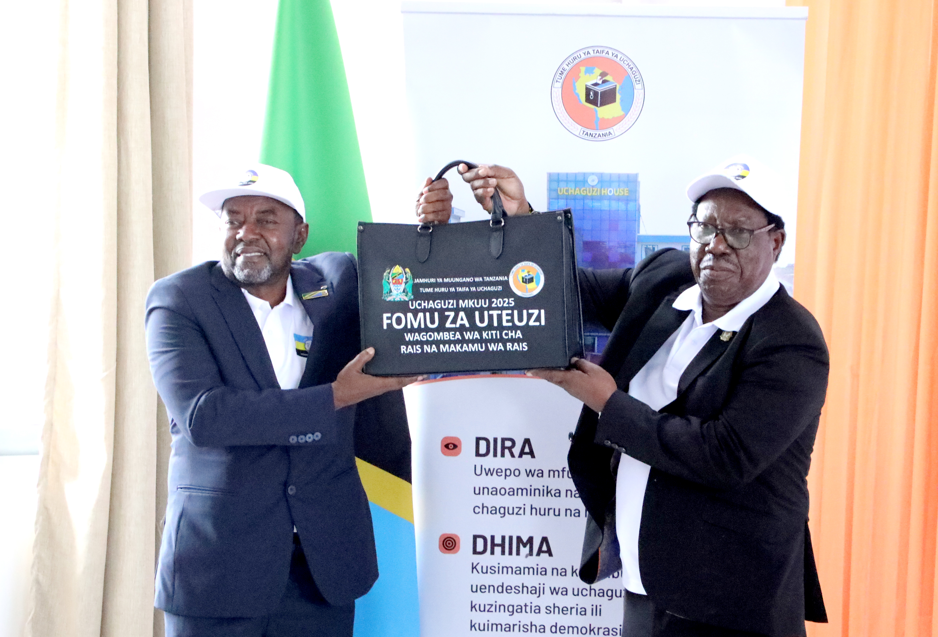 BUSUNGU WA ADA-TADEA ACHUKUA FOMU ZA KUWANIA URAIS