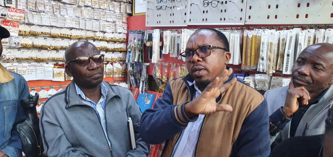 WAUZAJI MIWANI KIHOLELA MBEYA WAPEWA DARASA, WATAKIWA KUWA MABALOZI